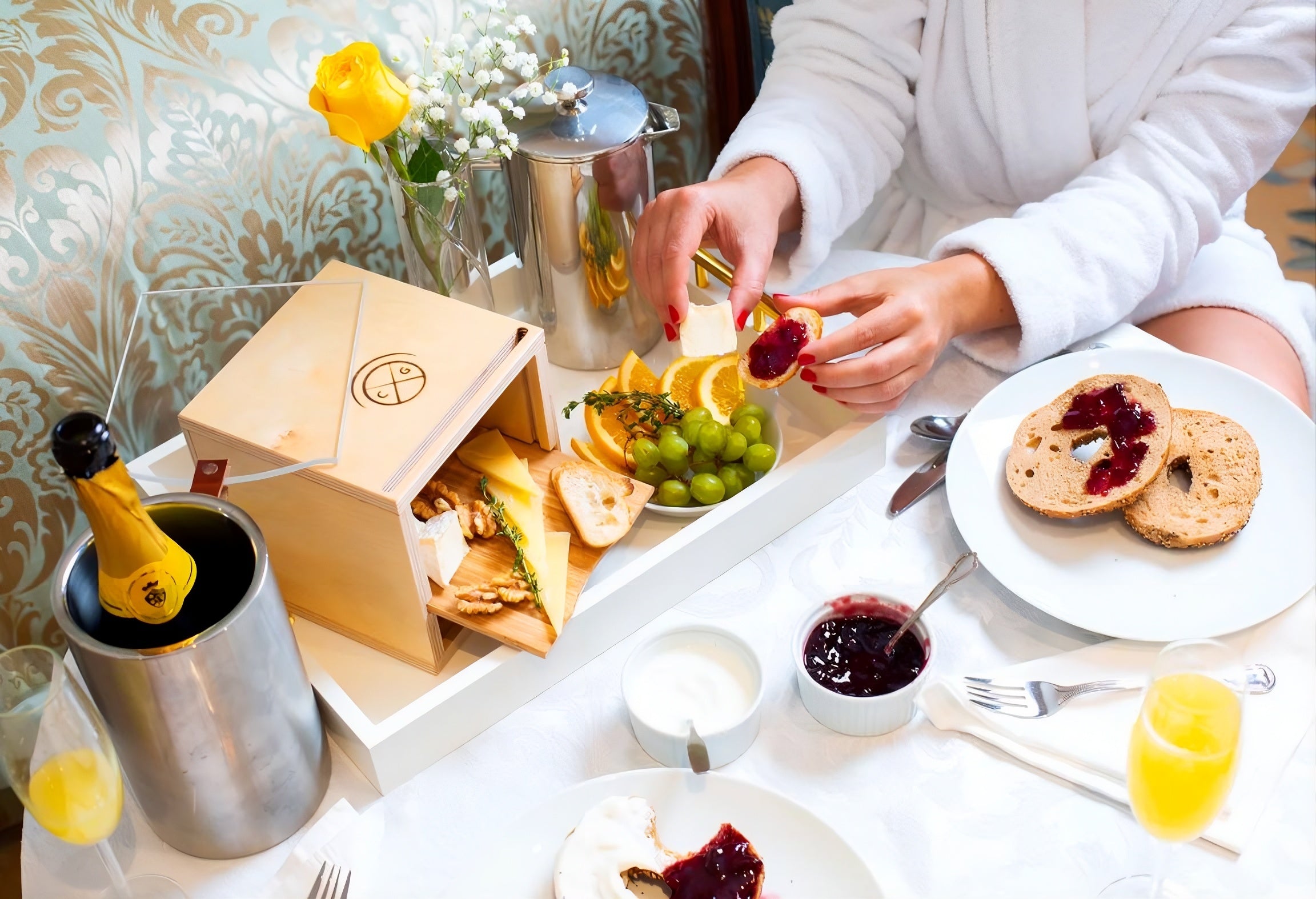How a Wooden Cheese Box Keeps Cheese Fresh Longer – Cheese Grotto