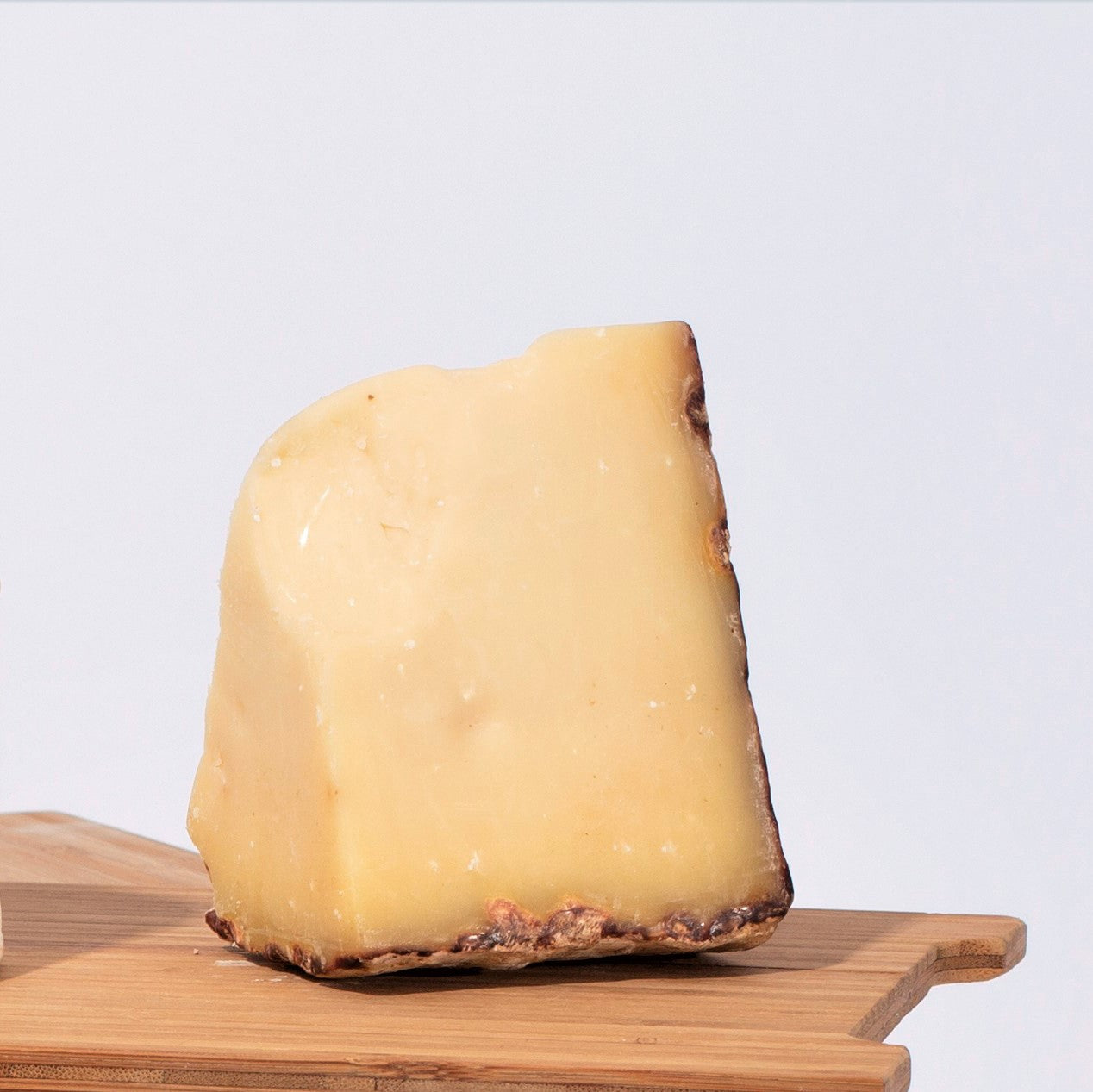 Rustic Cheddar Lumpy Lucky Linda Clothbound Cheddar by Redhead Creamery | Cheese Grotto